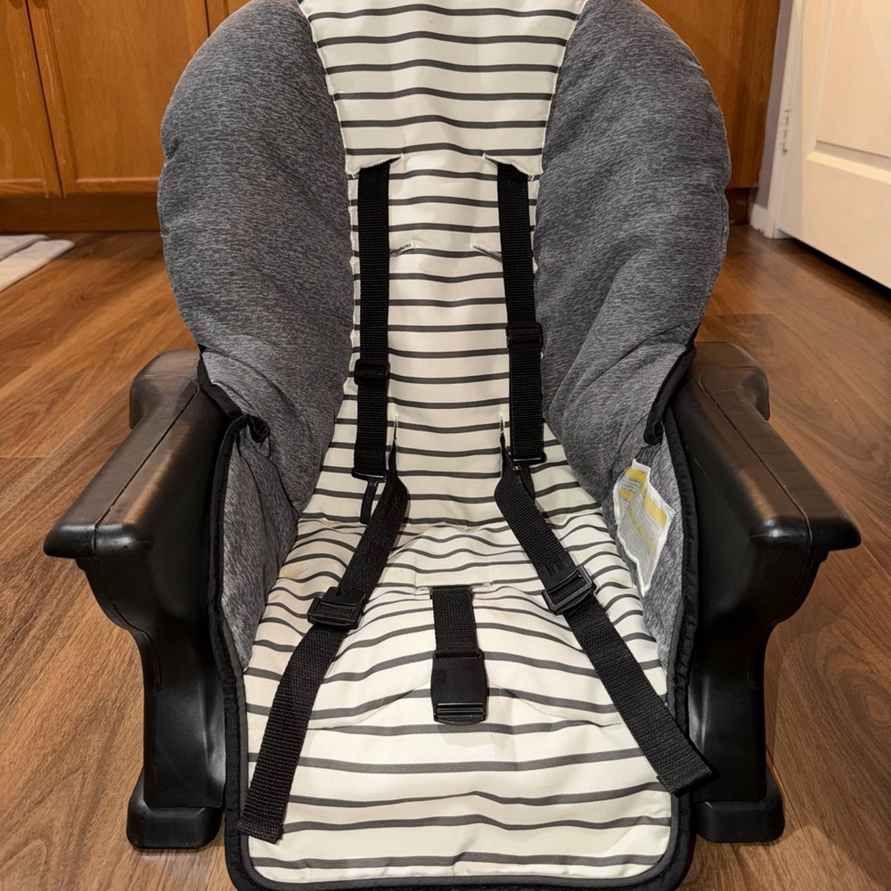 Striped Gray and Black Kids Seat